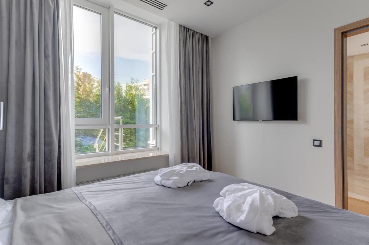 Basis Apartments - Adults Only Киев Екстериор снимка